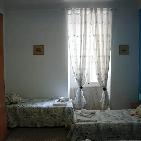 Hostel Lungomare